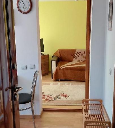Fely Room Petroşani Buitenkant foto