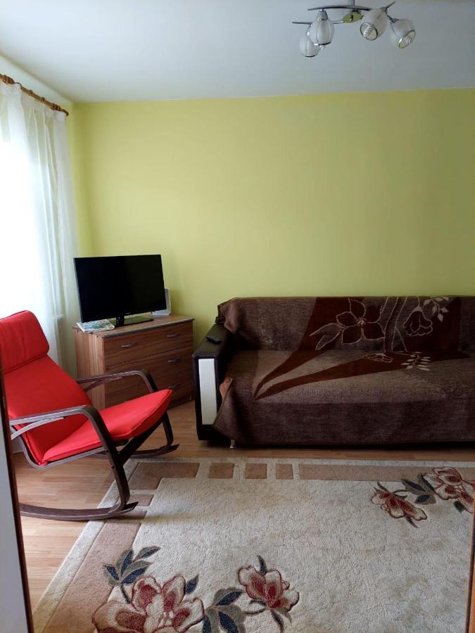 Fely Room Petroşani Buitenkant foto