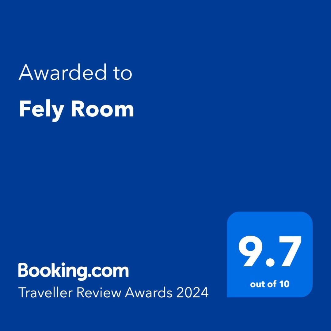 Fely Room Petroşani Buitenkant foto